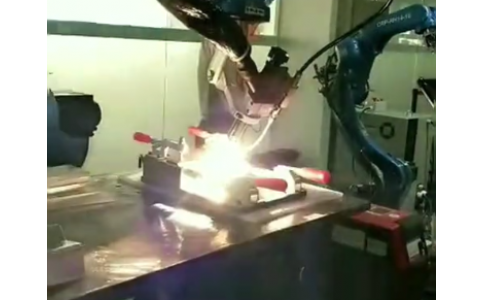 氬弧焊機(jī)器人，推拉絲脈沖鋁焊